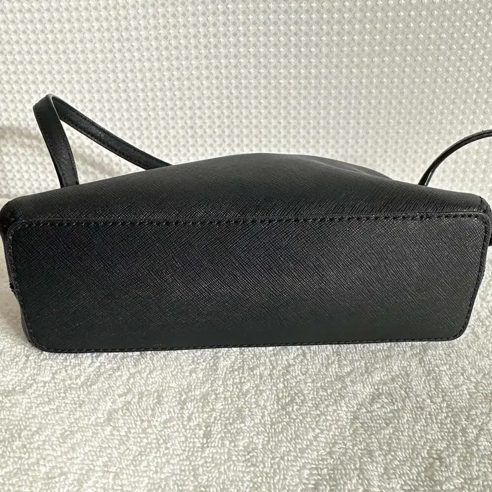 Kate Spade Cameron Street Large Hilli Saffiano Leather Crossbody Bag in Black